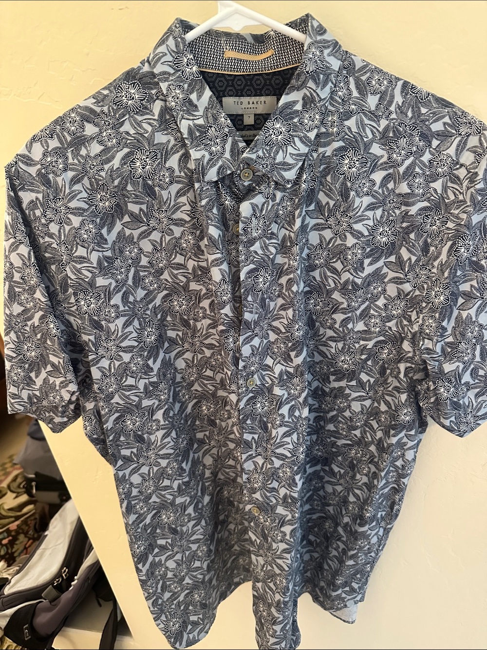 Ted Baker Blue and White Floral Short-Sleeve Button-Down Shirt